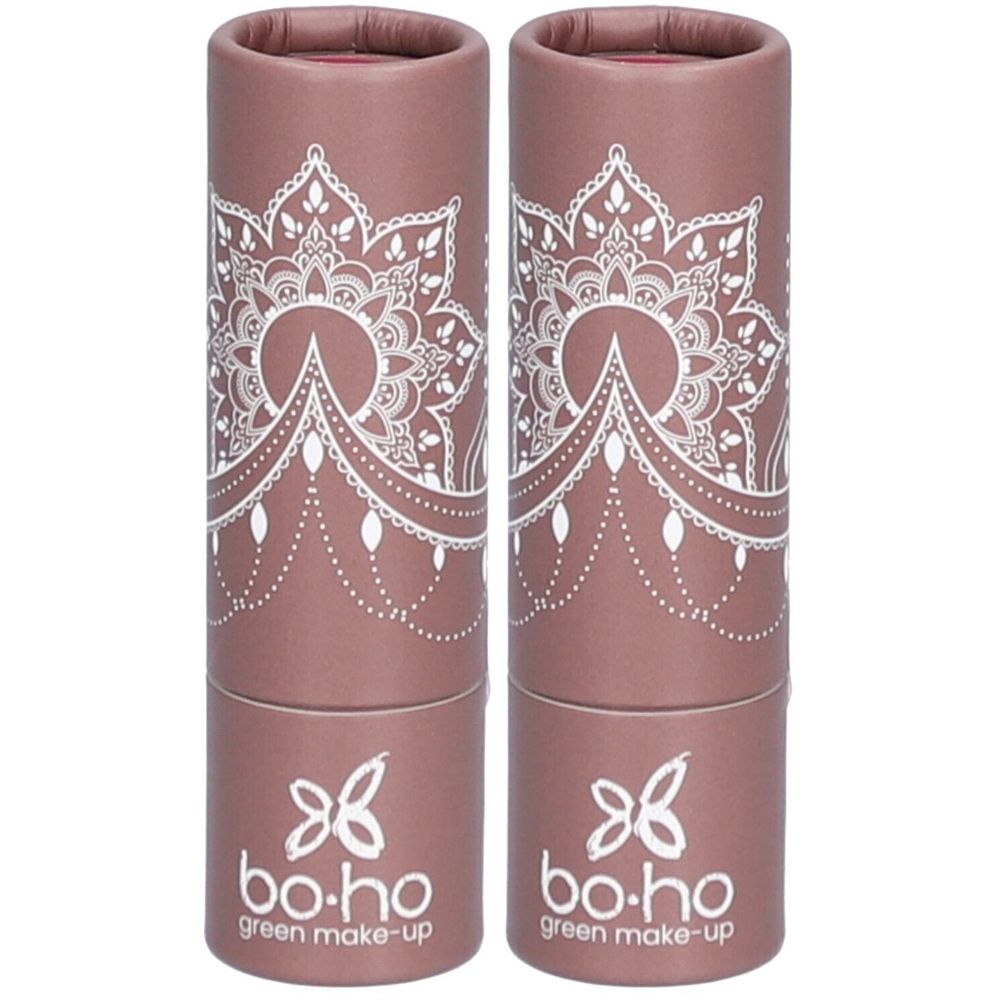 Deux étuis cylindriques de rouge à lèvres. Brun avec motif blanc et logo. Marque : bo-ho green make-up.