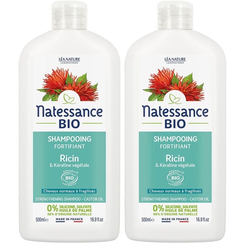 Deux flacons blancs de shampooing. Inscription: Natessance BIO, Shampooing Fortifiant, Ricin & Kératine végétale. Certification Bio.