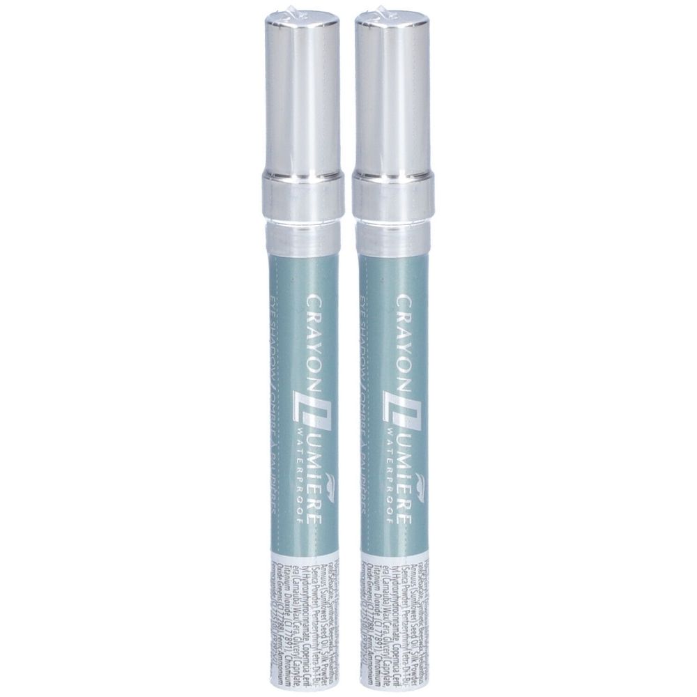 Deux crayons cosmétiques avec bouchons argentés. Inscription "Crayon Lumière Waterproof" sur les crayons.