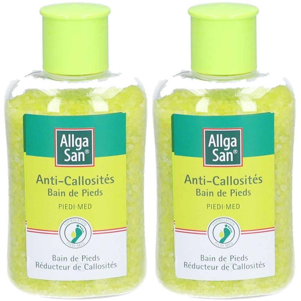 Deux flacons avec contenu vert et bouchon vert clair. Étiquettes avec texte: Anti-Callosités, Bain de Pieds, PIEDI-MED.