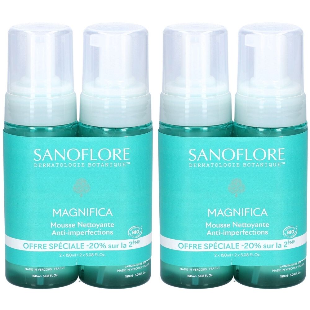 Deux ensembles de deux flacons. Chaque flacon a une tête de pulvérisation blanche et un contenant turquoise avec du texte. Inscription: SANOFLORE, MAGNIFICA.