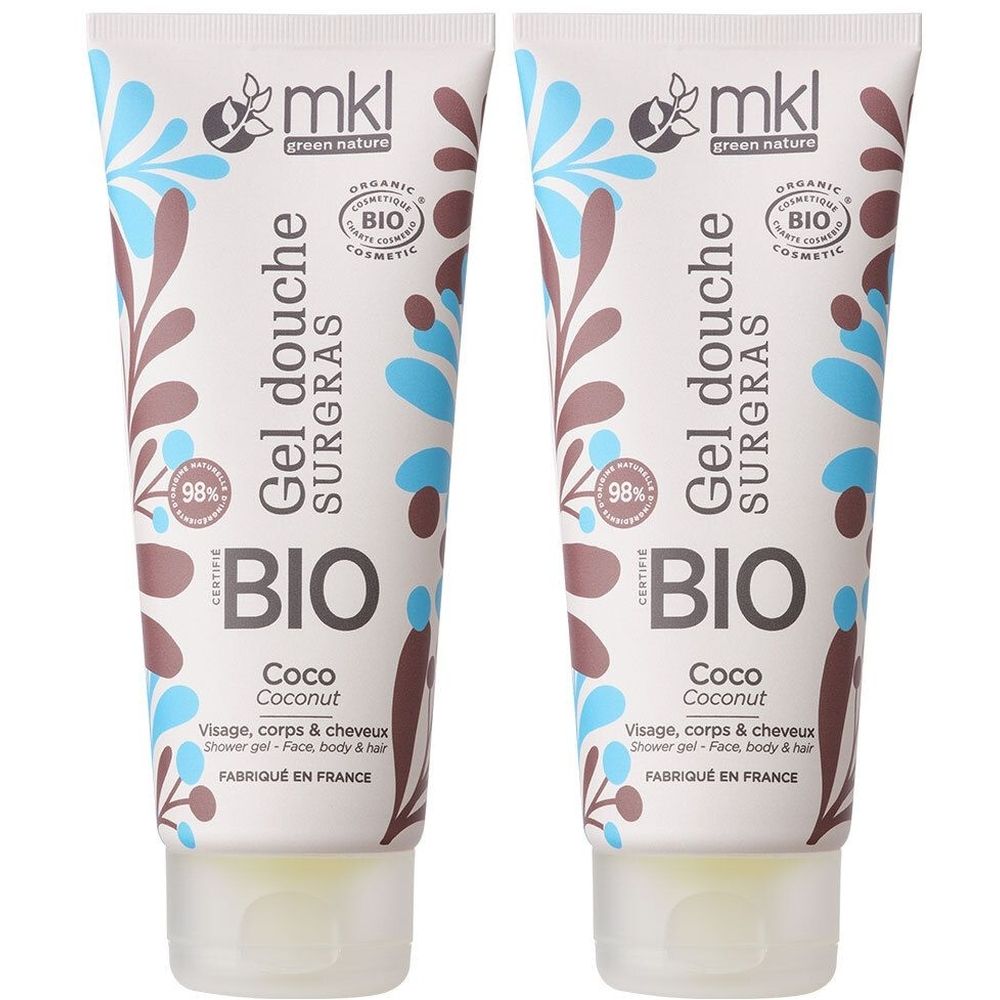 Deux tubes de gel douche. Inscription: Gel douche surgras, BIO, Coco Coconut. Avec certification bio et indication d'origine.