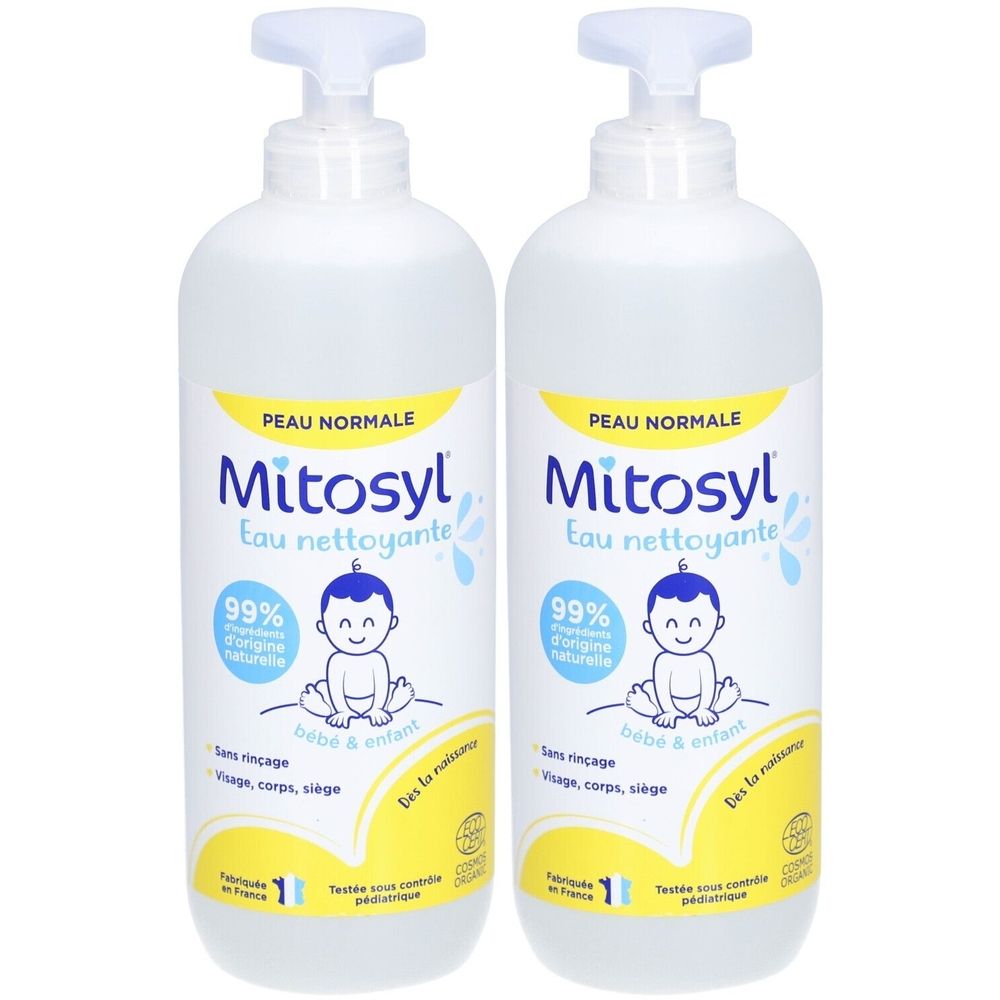 Deux flacons de Mitosyl Eau nettoyante. Flacons blancs avec étiquettes jaunes et bleues. Inscription : Peau normale, bébé & enfant.
