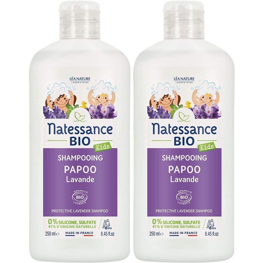 Deux flacons blancs avec étiquettes violettes. Inscription : Natessance BIO Kids Shampooing Papoo Lavande. Certification bio.