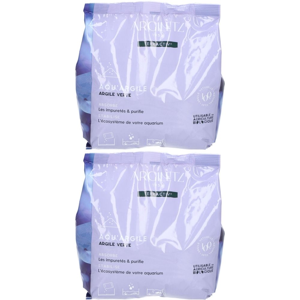 Deux sachets d'Argiletz Aqu'argile. Inscription : Aqu'argile, Argile Vele, Les impuretés & purifie. Pour aquariums.
