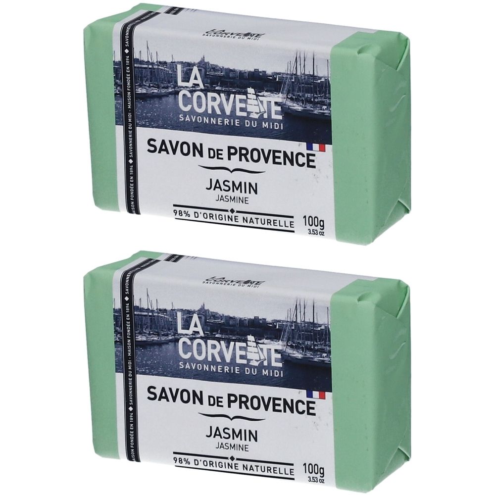 Deux savons verts emballés. Inscription: LA CORVETTE Savon de Provence Jasmin, 98% d'origine naturelle. Poids: 100g.