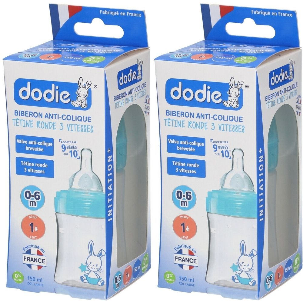 Deux biberons dans leur emballage. Inscription: dodie, tétine anti-colique, forme ronde, 3 vitesses. Recommandé pour les 0-6 mois.