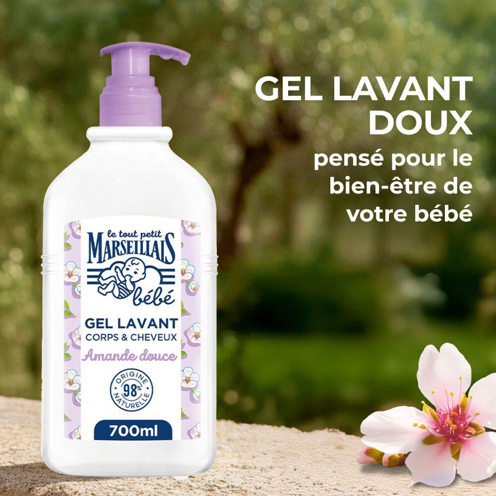 Flacon de gel lavant avec pompe violette sur fond vert. Texte: GEL LAVANT DOUX, pensé pour le bien-être de votre bébé.