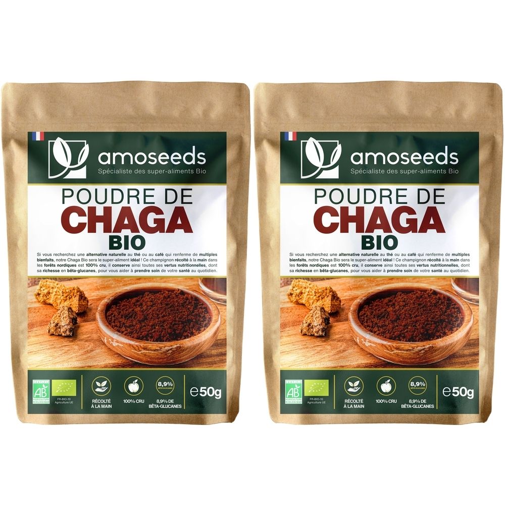Deux sachets de poudre brune. Inscription: POUDRE DE CHAGA BIO, amoseeds. Certification bio. Contenu: 50g.