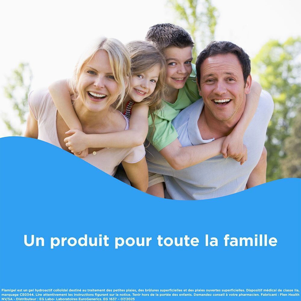 Gel Flamigel : un produit pour toute la famille, famille souriante en extérieur.