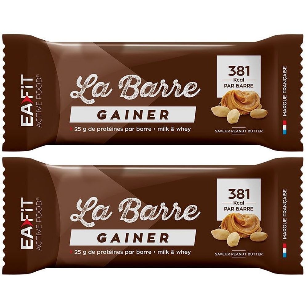 Deux barres EA-FIT La Barre Gainer Beurre d'arachide. Emballage marron avec nom et informations nutritionnelles. Marque française.