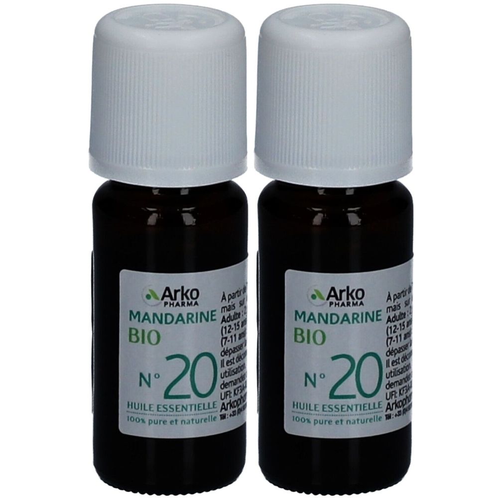 Deux flacons en verre brun avec bouchons blancs. Étiquette "Arko Pharma Mandarine Bio N°20". Huile essentielle.