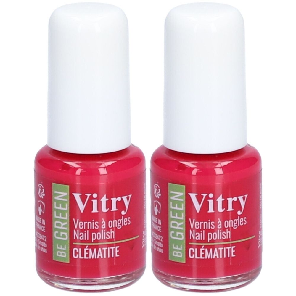 Deux flacons de vernis à ongles. Liquide rouge dans des flacons en verre avec des bouchons blancs. Inscription : Vitry, Vernis à ongles, Nail polish, CLÉMATITE.