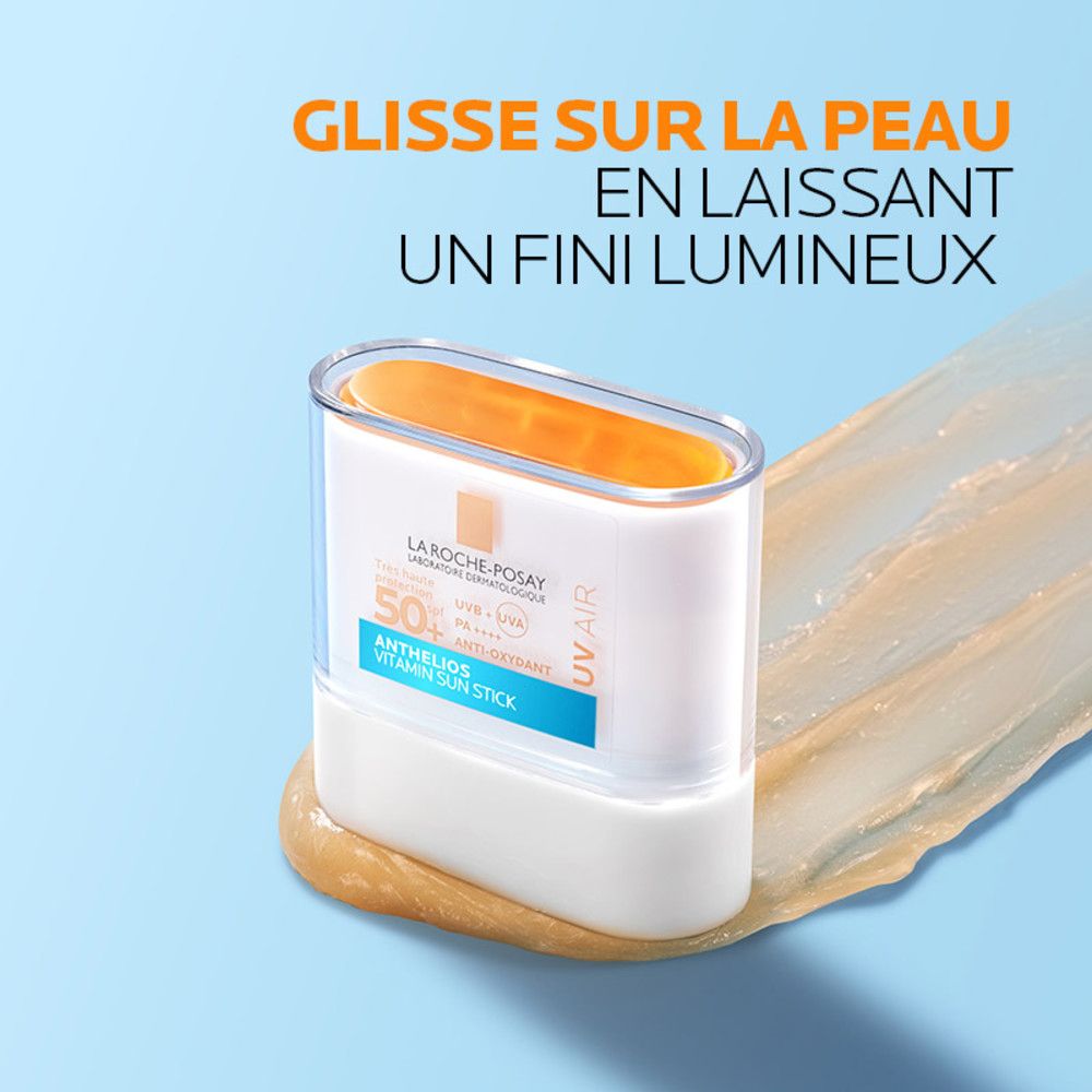 Stick blanc avec capuchon orange et produit appliqué. Texte: Glisse sur la peau en laissant un fini lumineux.