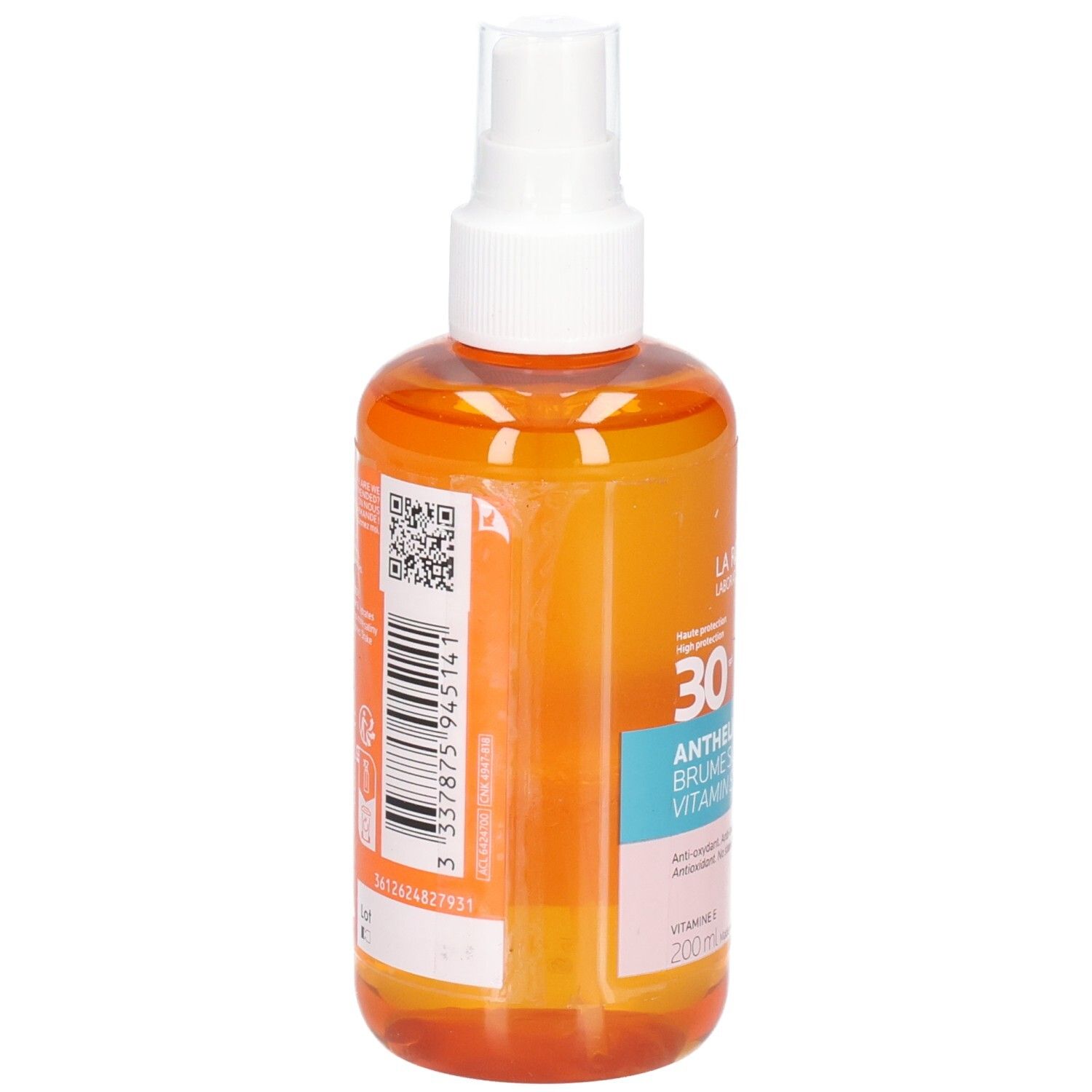 Dos du flacon spray orange. Code QR et texte. Marque: LA ROCHE-POSAY. Nom du produit: ANTHELIOS UVAIR BRUME SOLAIRE VITAMINÉE SPF30.