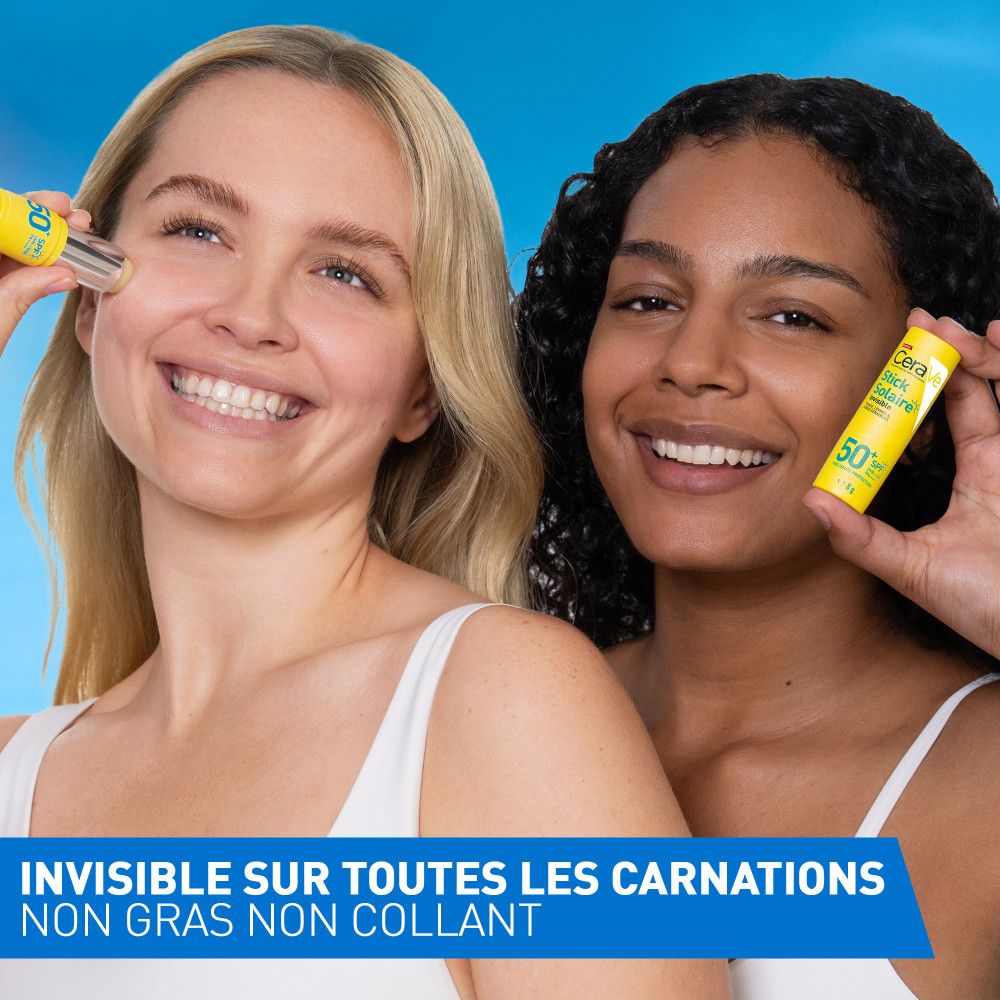 Deux femmes tiennent des sticks jaunes CeraVe. Texte: Invisible sur toutes les carnations, non gras, non collant.