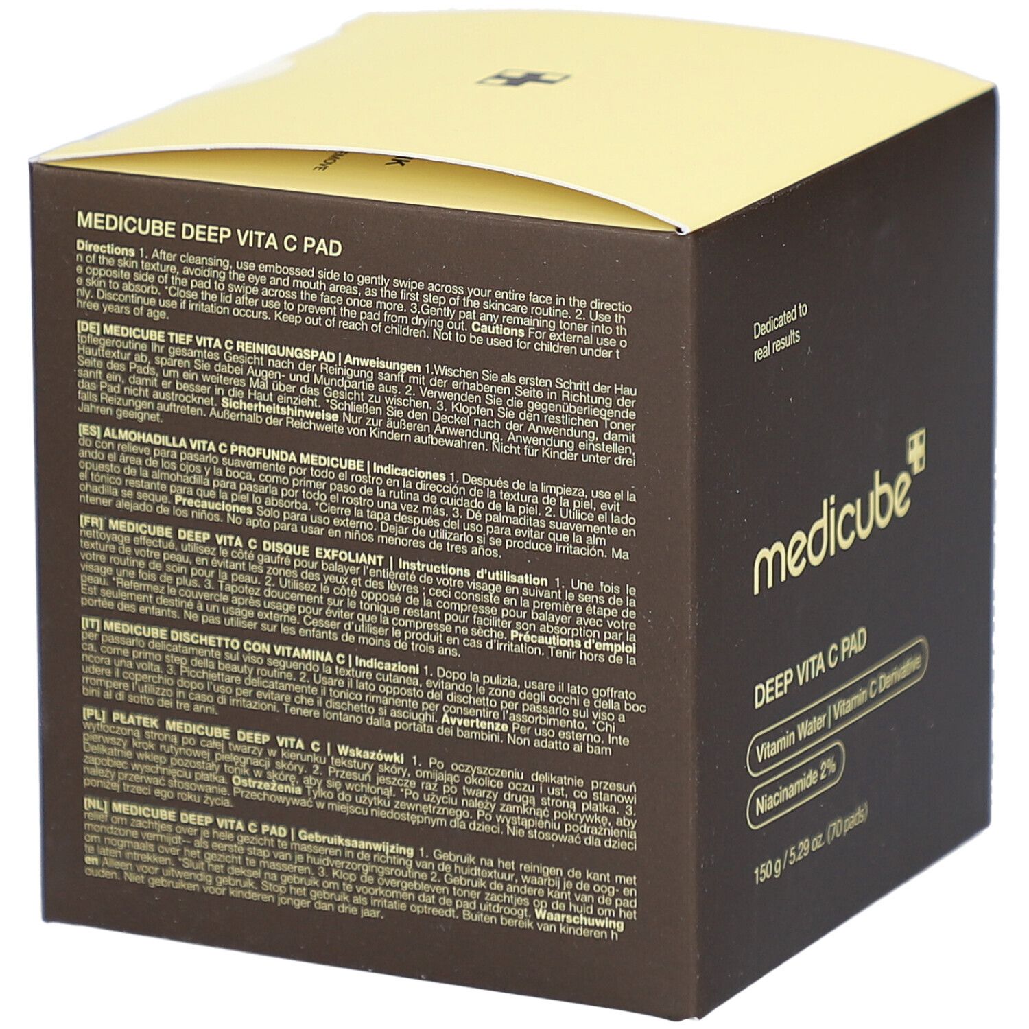 Boîte marron et couvercle jaune. Inscriptions: medicube, DEEP VITA C PAD, Vitamin Water, Vitamin C Derivative, Niacinamide 2%. Texte au dos.