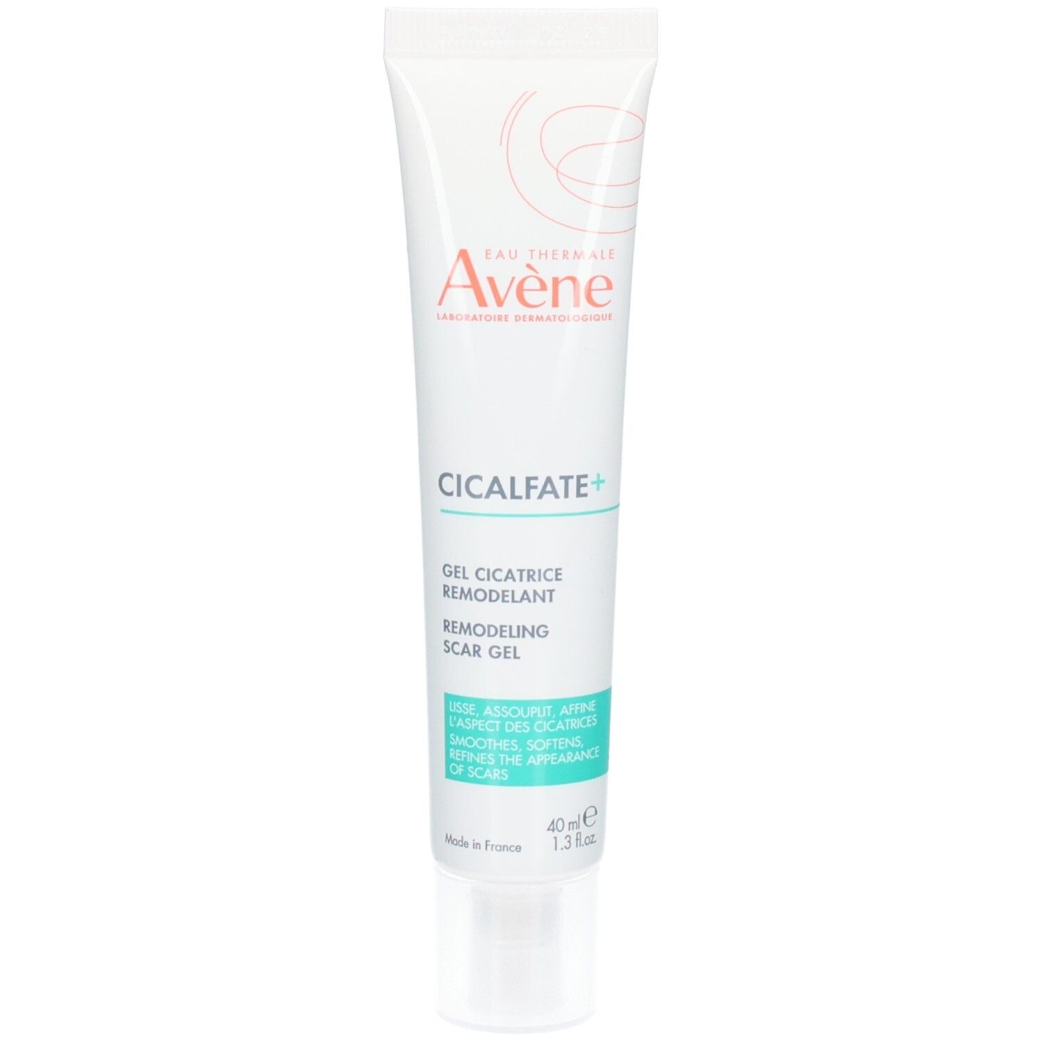 Gel Cicatrice Avène Cicalfate+ dans un tube blanc avec applicateur.