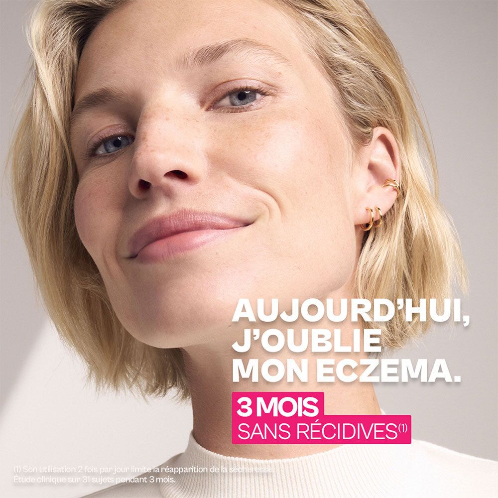 Femme à la peau radieuse, célébrant 3 mois sans récidive d'eczéma.