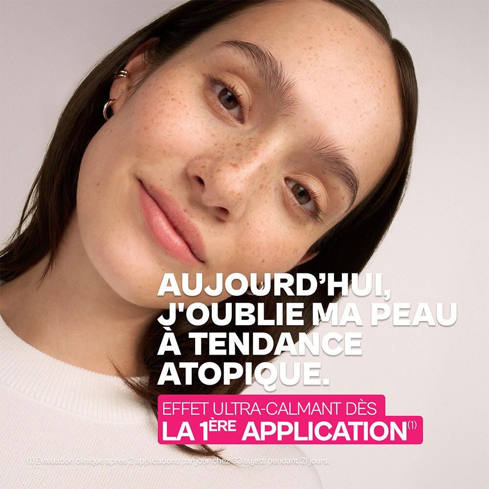 Femme à la peau à tendance atopique se sentant mieux. "AUJOURD'HUI, J'OUBLIE MA PEAU À TENDANCE ATOPIQUE."
