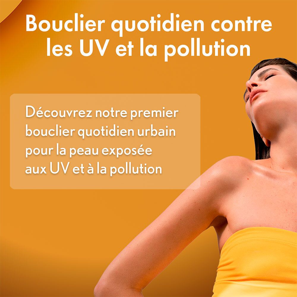 OENOBIOL Sun Expert Protection Antioxydante 5. Femme avec peau exposée au soleil. Protection quotidienne contre les UV et la pollution.