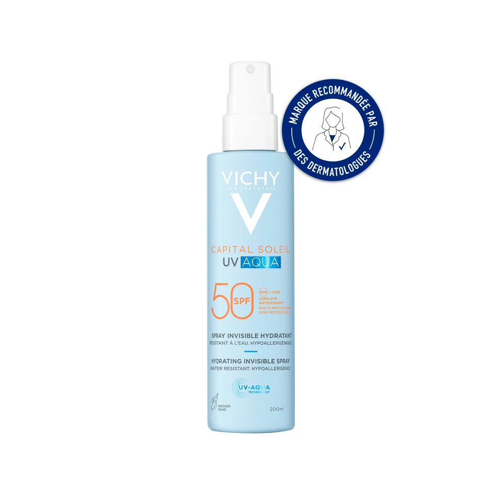 Flacon bleu clair avec vaporisateur. Inscription: Vichy, Capital Soleil, UV Aqua, SPF 50. Sceau: Recommandé par les dermatologues.