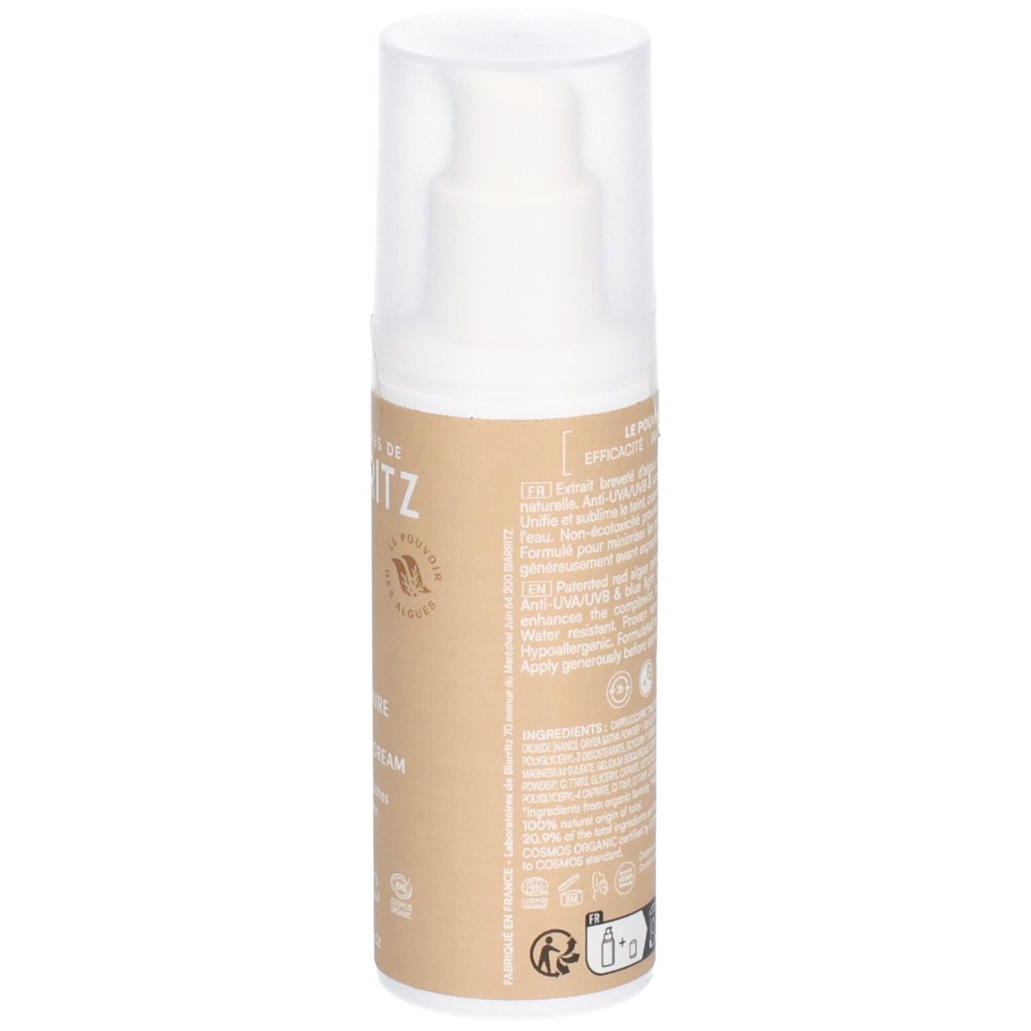 Côté du flacon de crème solaire avec texte. Informations sur les ingrédients et l'utilisation. Logos et certifications.