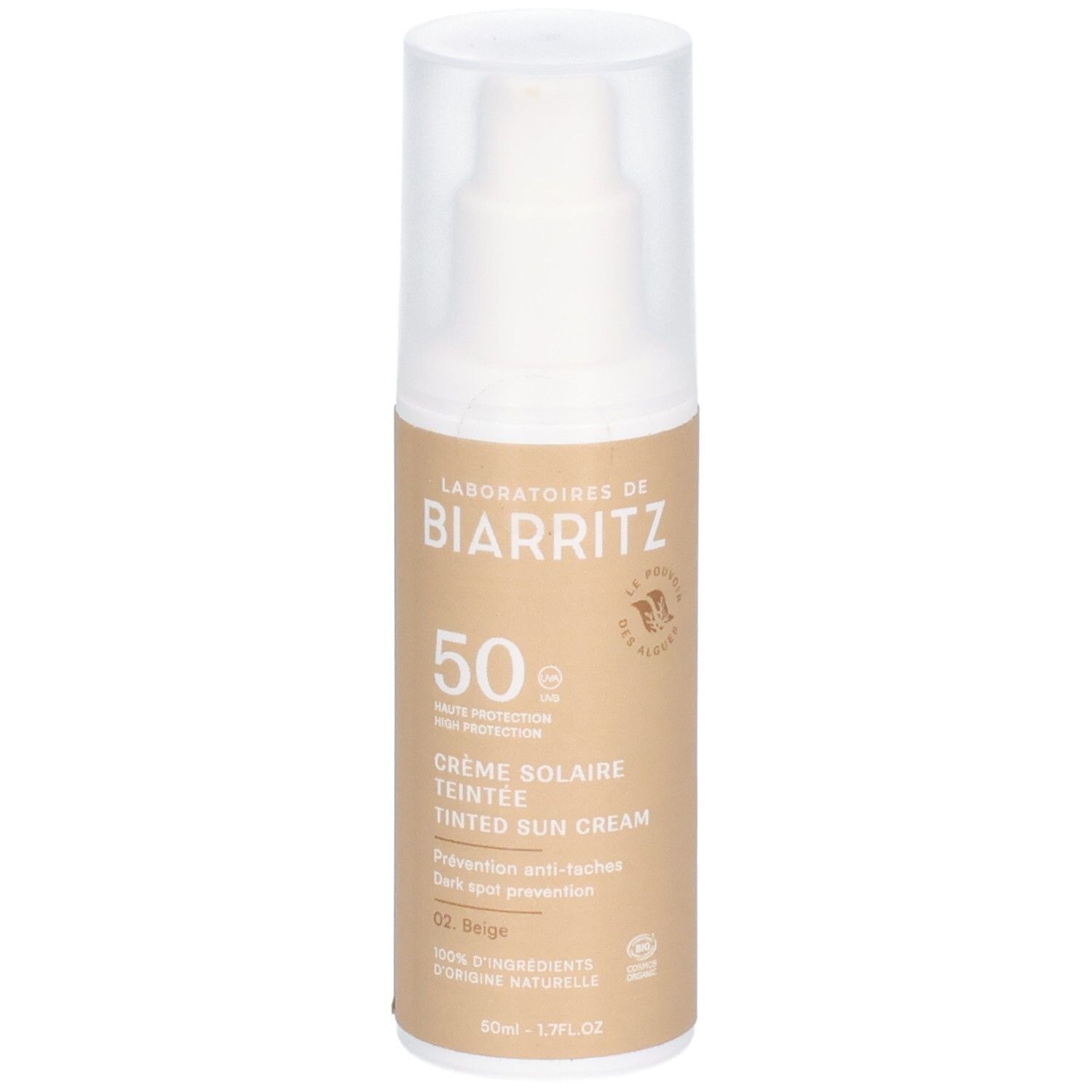 Flacon de crème solaire teintée beige avec pompe. Inscriptions: Laboratoires de Biarritz, SPF 50, Crème Solaire Teintée, 02 Beige.