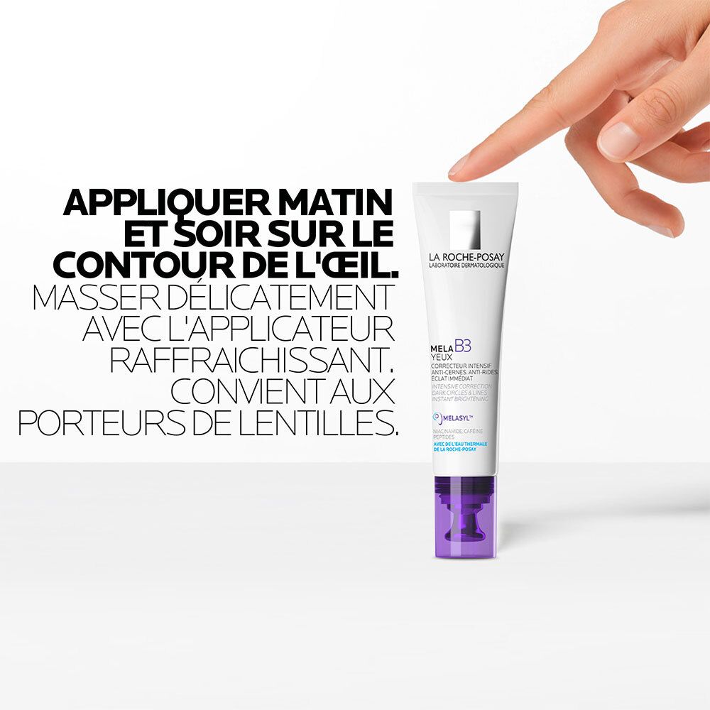 Main pointant le tube La Roche-Posay Mela B3 Yeux avec texte : Appliquer matin et soir sur le contour de l'œil.