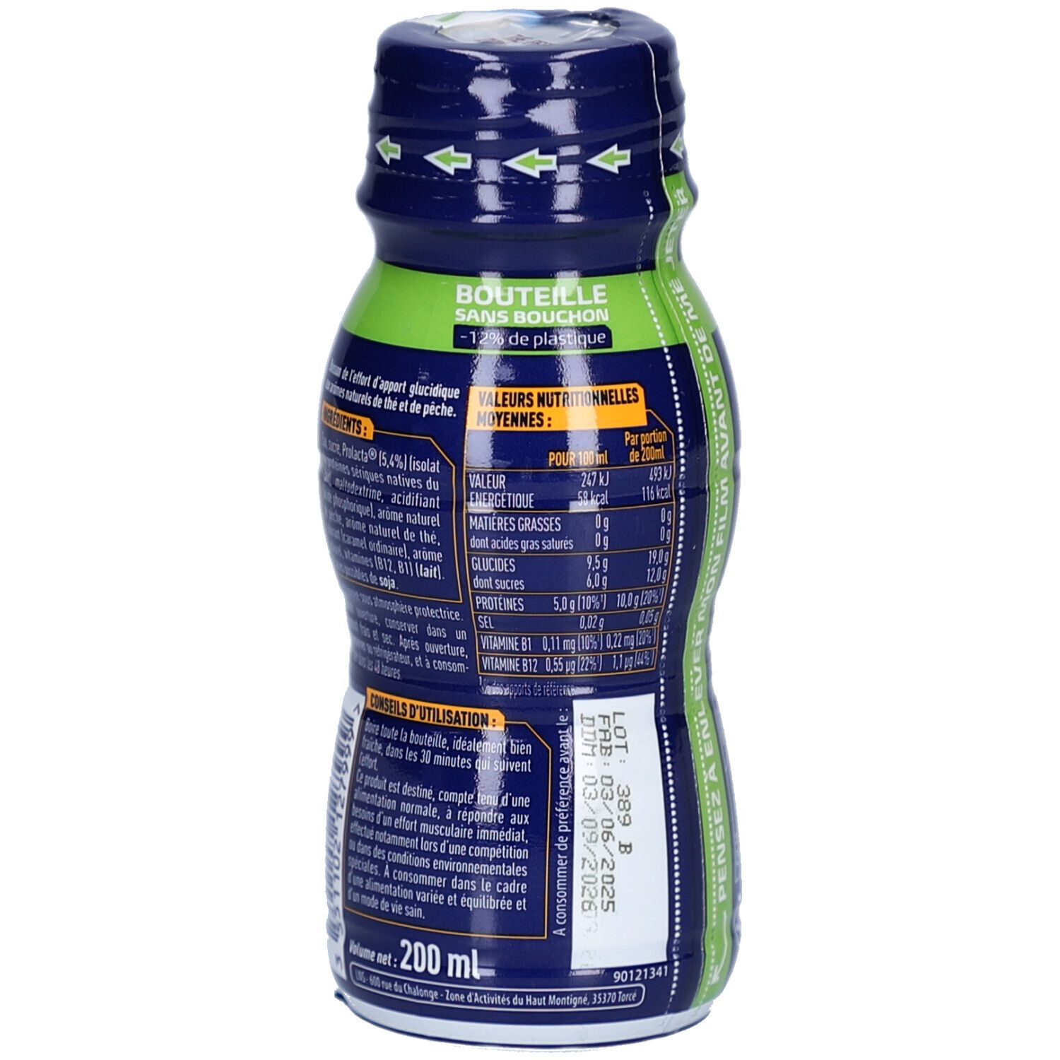 Arrière d'une bouteille bleue Apurna Récupération Après l'Effort Thé Pêche avec informations nutritionnelles.