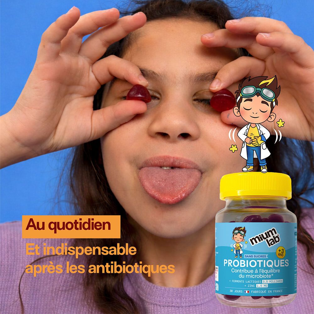 Enfant avec Mium Lab Gummies Probiotiques, 30 gummies, bouchon jaune.