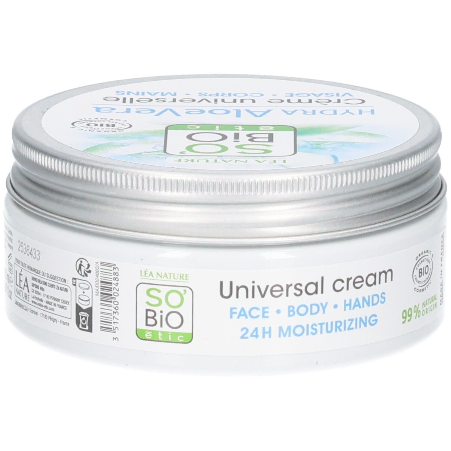 Pot de crème blanc avec couvercle argenté. Inscription: Universal cream, Face, Body, Hands, 24H moisturizing. Bio, 99% naturel.