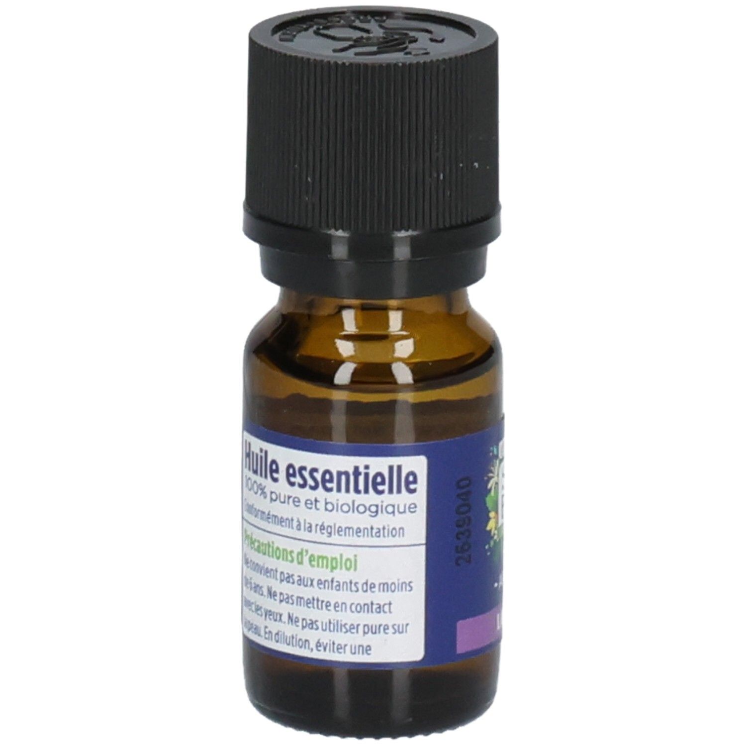 Flacon en verre brun avec bouchon noir. Étiquette : Huile essentielle, 100% pure et biologique.