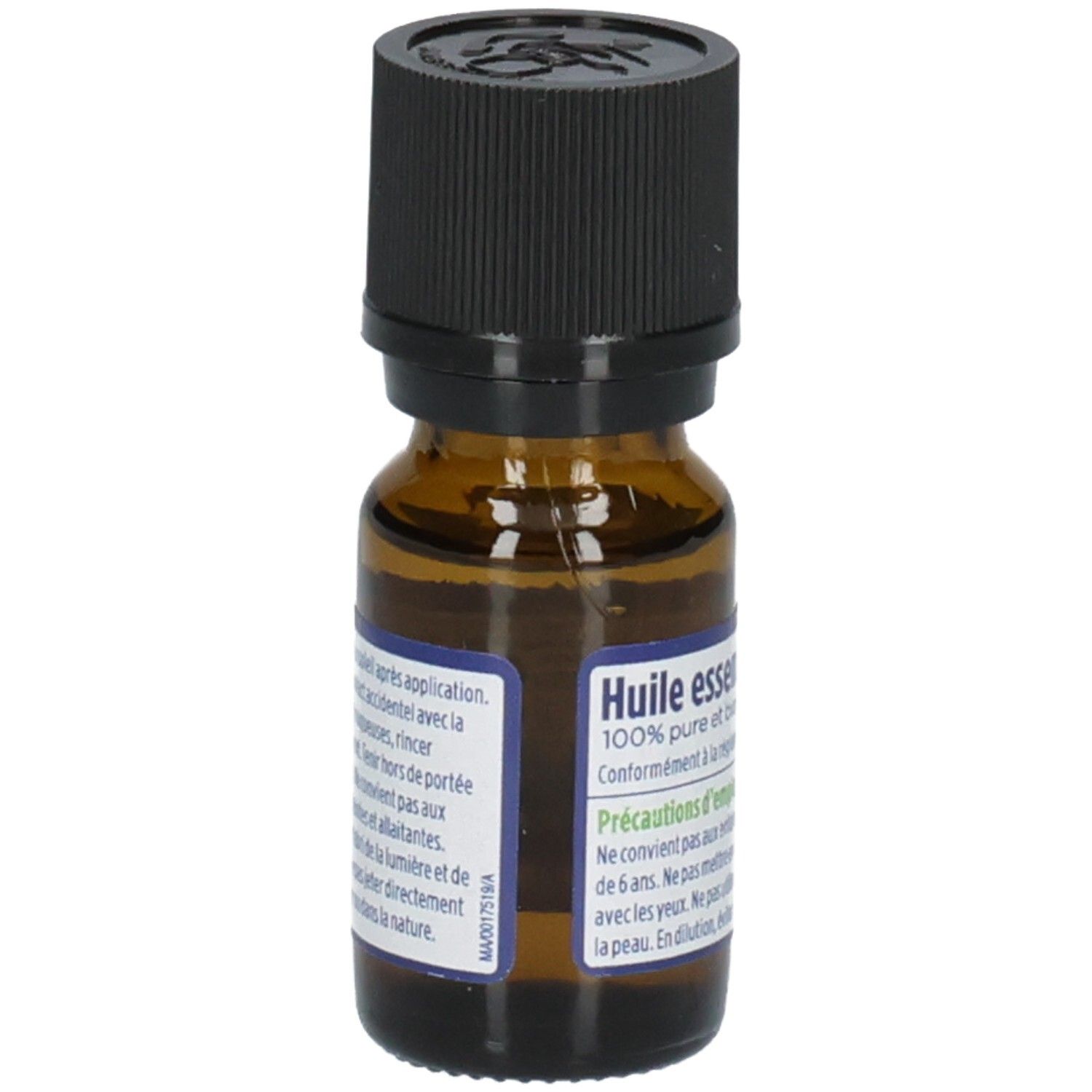 Flacon en verre brun avec bouchon noir. Étiquette : Précautions d'emploi, Huile essentielle.