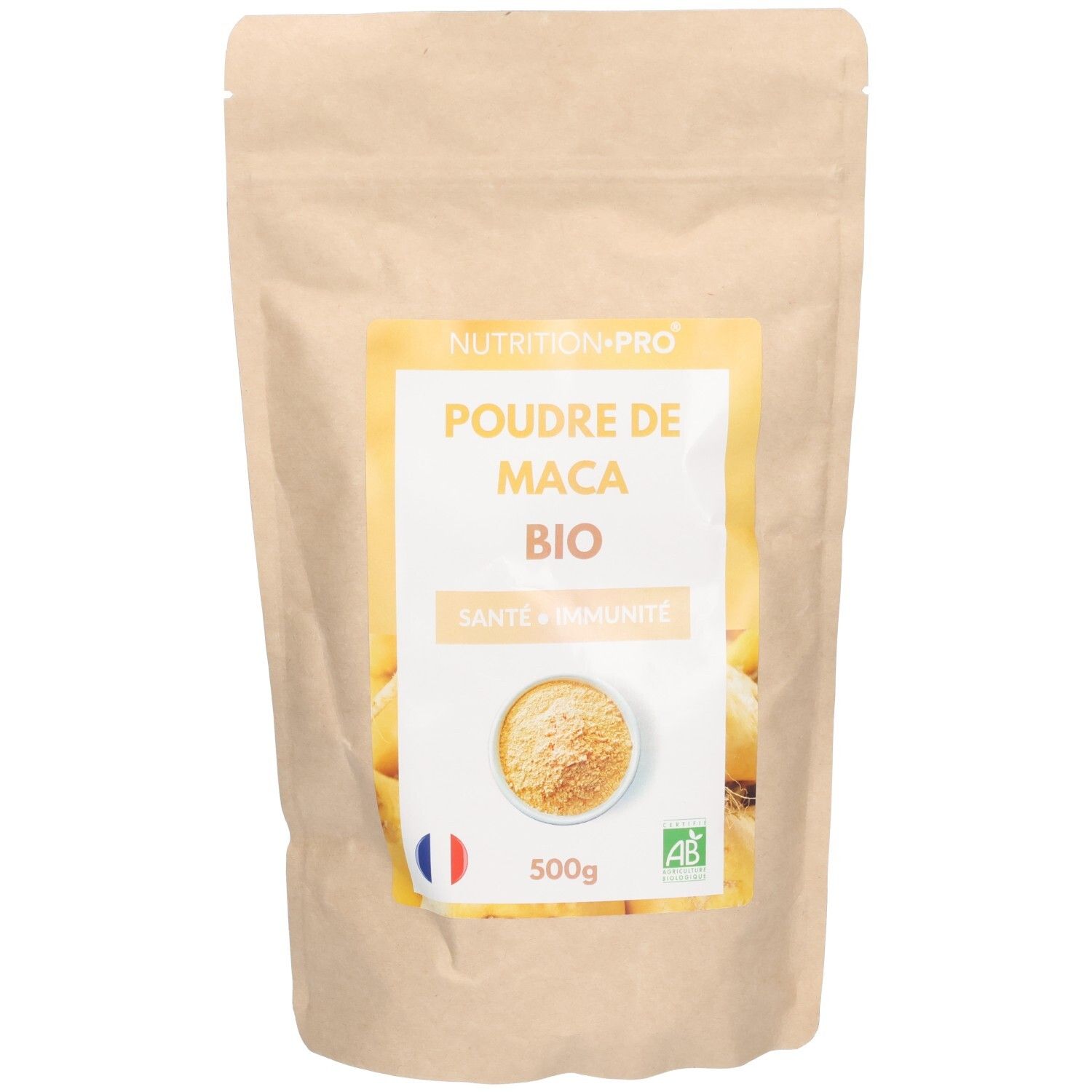 Sachet avec étiquette jaune. Inscription: Poudre de Maca Bio, Santé + Immunité. Drapeau français, logo AB, 500g.