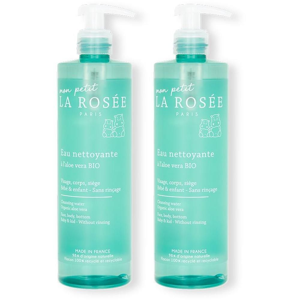 Deux flacons avec pompe. Inscription: LA ROSÉE. Liquide turquoise. Texte: Eau nettoyante à l'aloe vera BIO. Fabriqué en France.