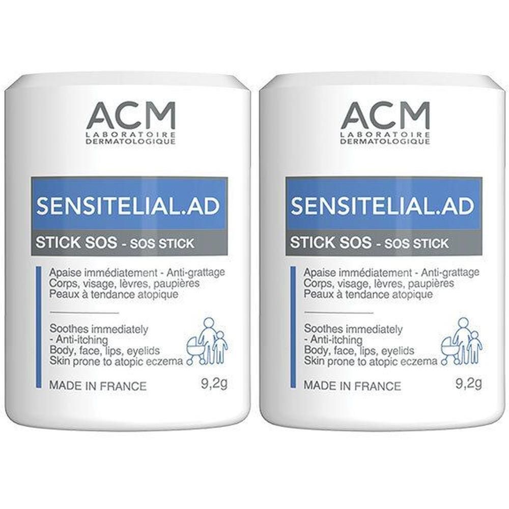 Deux sticks blancs avec texte bleu. Inscription: SENSITELIAL.AD STICK SOS. Texte en français et anglais. Poids: 9,2g.