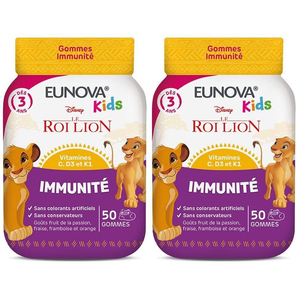 Deux flacons de EG Eunova Kids Immunité. Chaque flacon présente un dessin animé de lion. Inscription : Immunité, Vitamines C, D3 et K1.