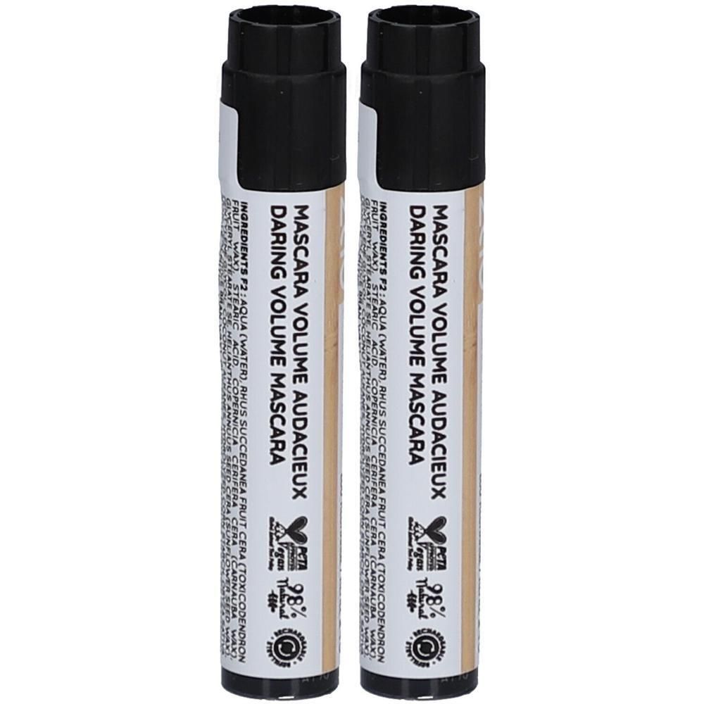 Deux tubes de mascara noir. Inscription : MASCARA VOLUME AUDACIEUX DARING VOLUME MASCARA. Logo PETA et 98%.