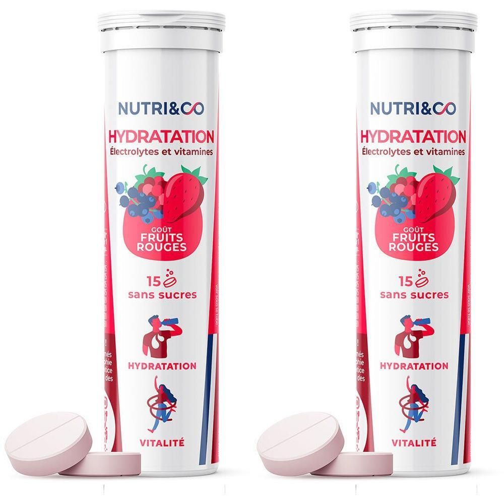 Deux tubes NUTRI&CO Hydratation, goût fruits rouges. 15 comprimés sans sucre. Emballage rouge et blanc avec illustrations.