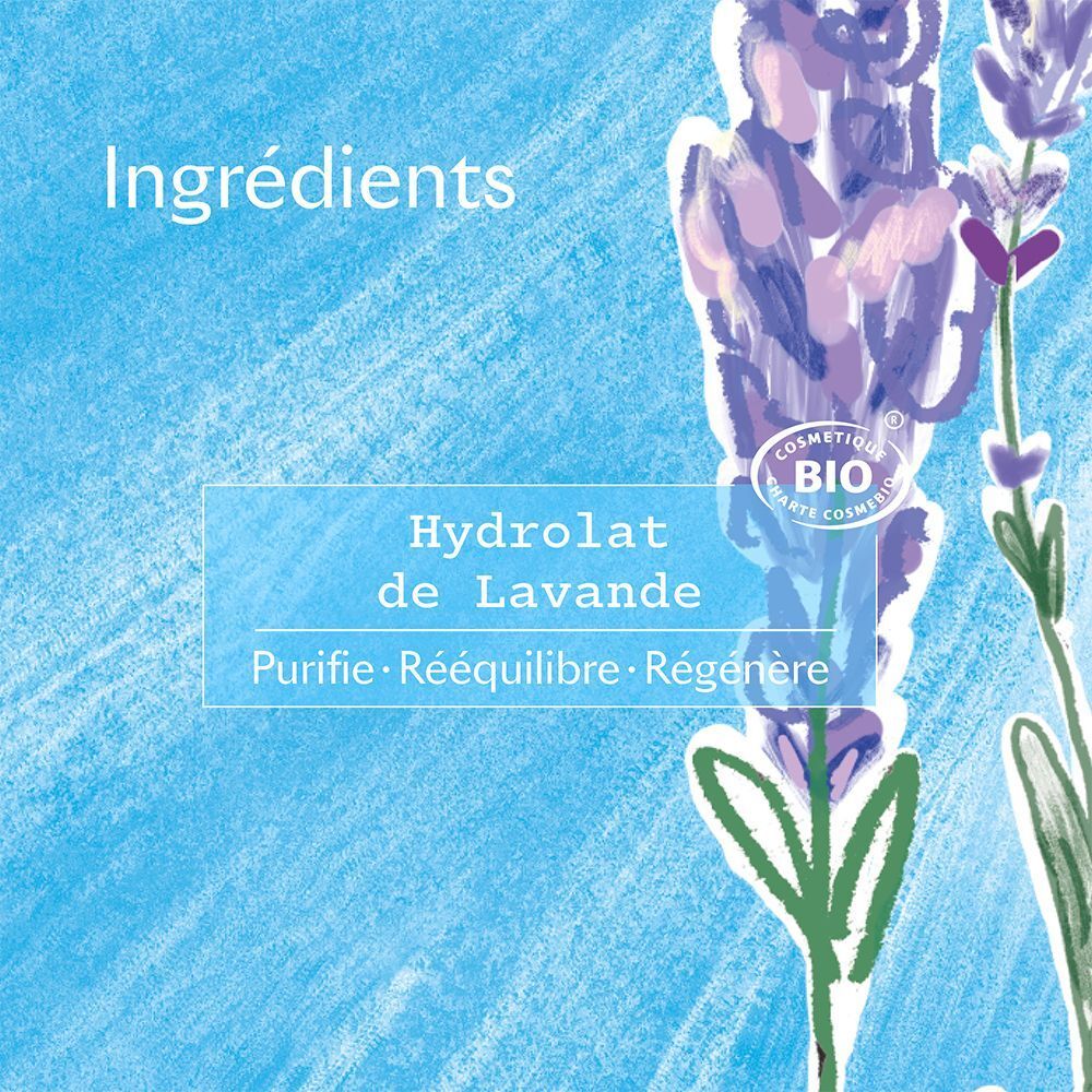 Étiquette avec texte : "Hydrolat de Lavande". Certification bio.