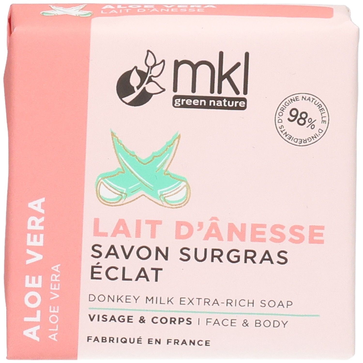 Emballage de savon au lait d'ânesse et à l'aloe vera. Logo "mkl green nature" et sceau "98% d'ingrédients d'origine naturelle".