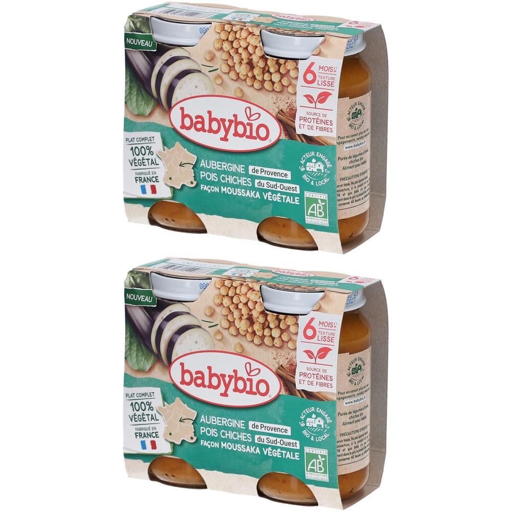 Deux boîtes de nourriture pour bébé Babybio. Chaque boîte contient deux pots d'aubergines, de pois chiches et de légumes. Label AB bio.