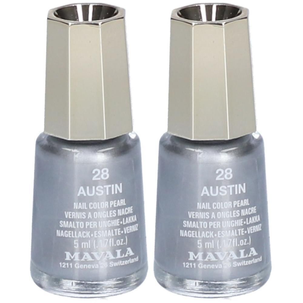 Deux flacons de vernis à ongles argentés. Inscription : 28 Austin, Nail Color Pearl, 5 ml. Marque : Mavala.