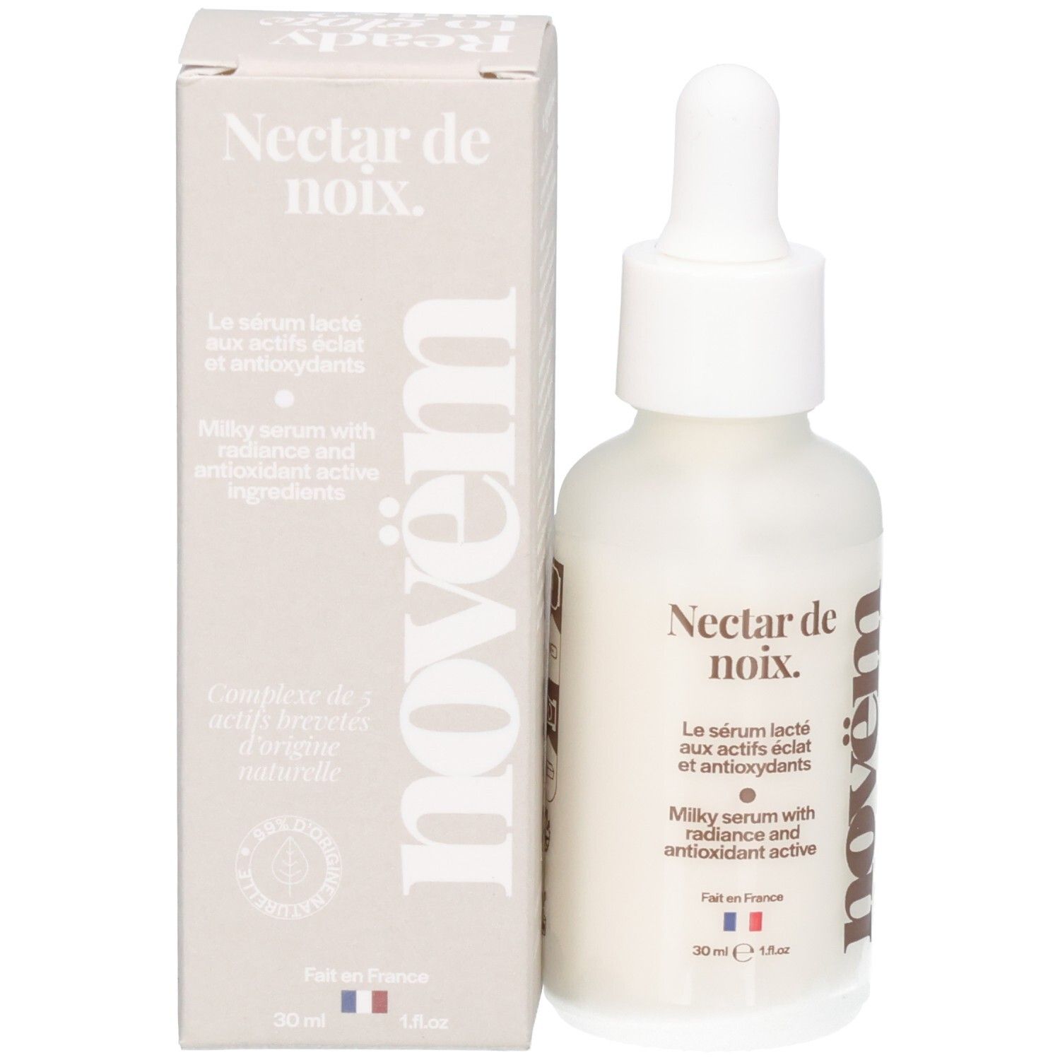 Flacon et emballage. Inscription : Nectar de noix. Milky serum with radiance and antioxidant active. Marque : novëm.