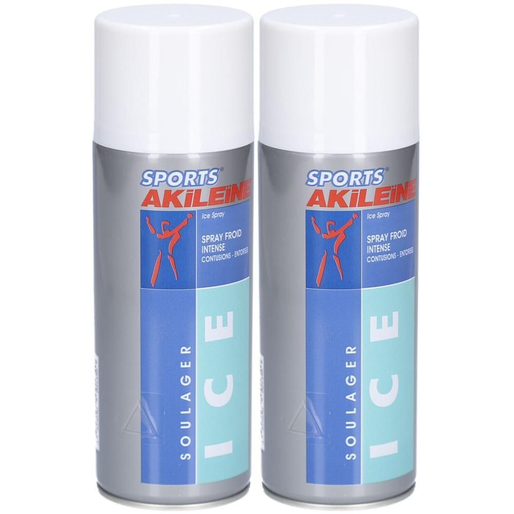 Deux sprays SPORTS AKILEÏNE ICE. Bouteilles grises avec bouchons blancs. Texte et logo bleus et rouges.