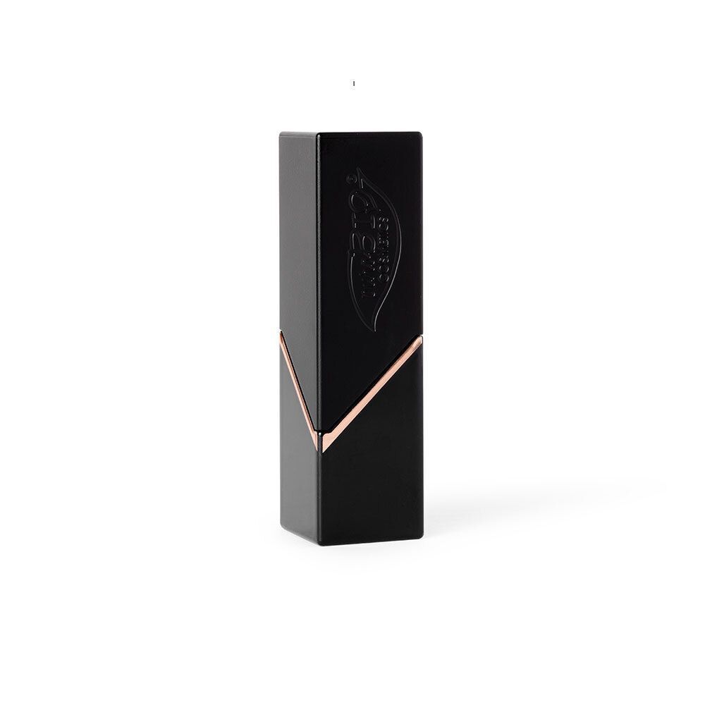 Tube de rouge à lèvres noir fermé avec détails dorés. Logo "puroBIO cosmetics" visible.