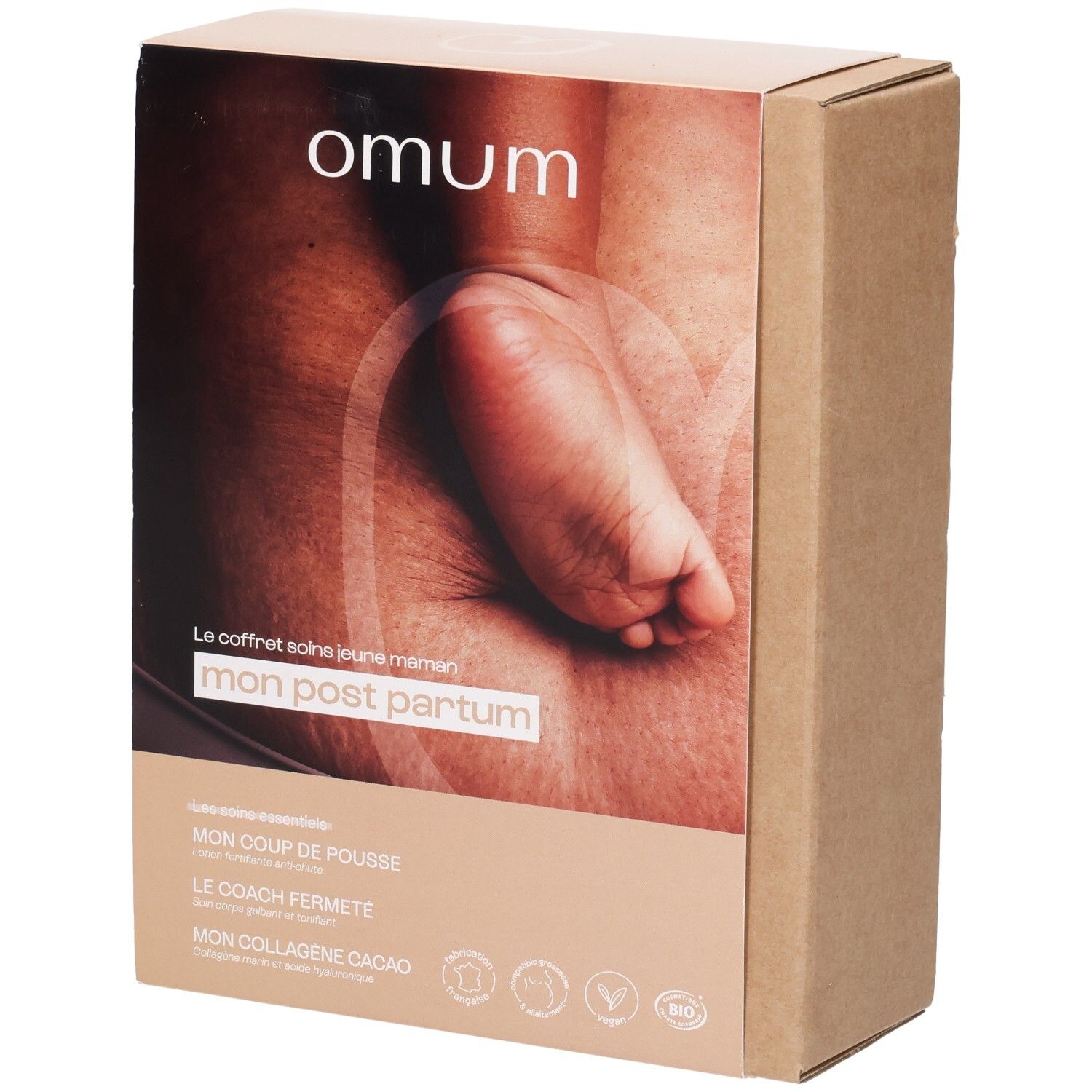 Face avant de la boîte en carton Omum Post-Partum avec image de pied de bébé et noms des produits.