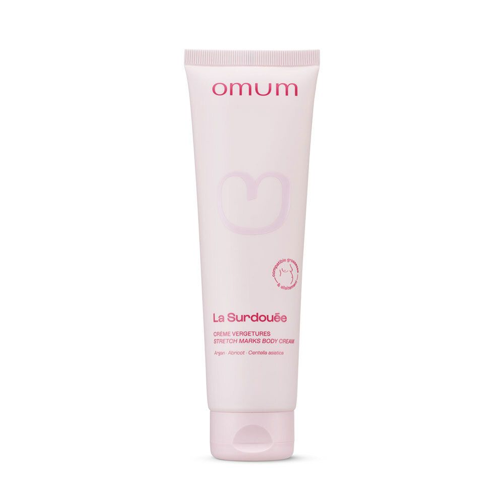 Omum La Surdouée Crème Corps Vergetures dans un tube rose pâle avec inscription blanche.