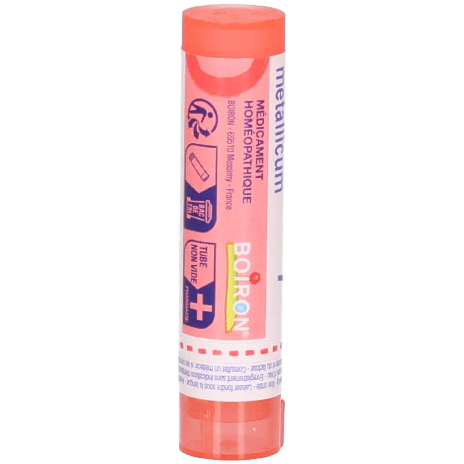 Tube orange avec étiquette blanche. Inscription: Cuprum metallicum, Médicament homéopathique, Boiron. Avec symboles.